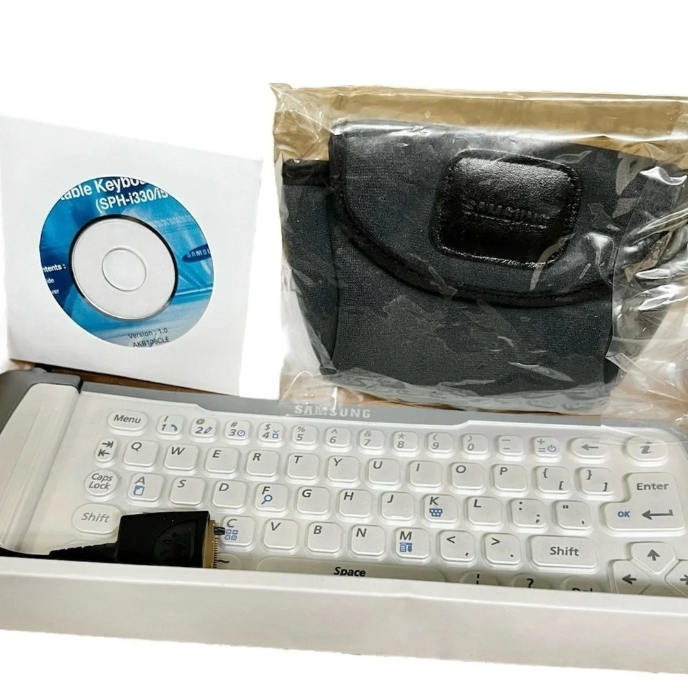 Samsung Portable Keyboard Compatible with SPH-i330 / SPH-i500 New in Box